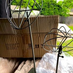 Cap holders 3 metal Pcs